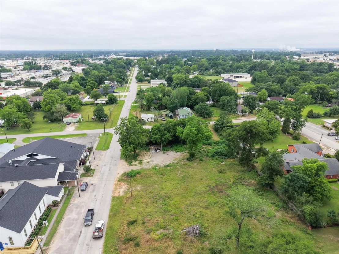 Photo of 305 N Thomason Street