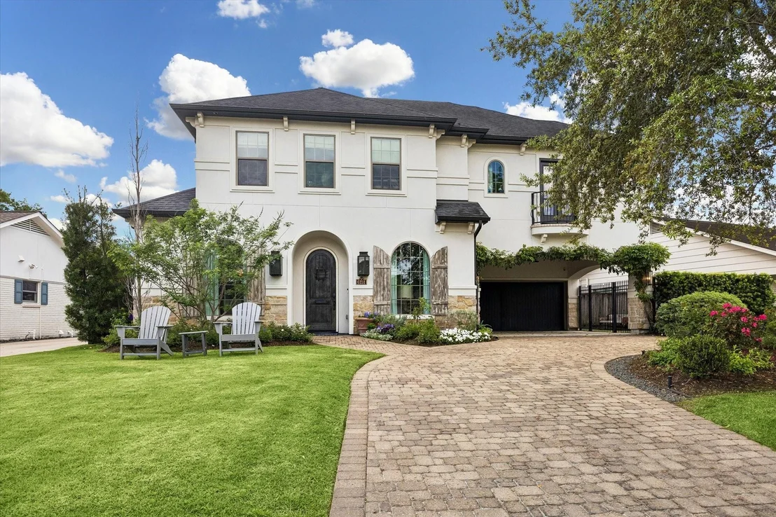 Photo of 6151 Chevy Chase Drive