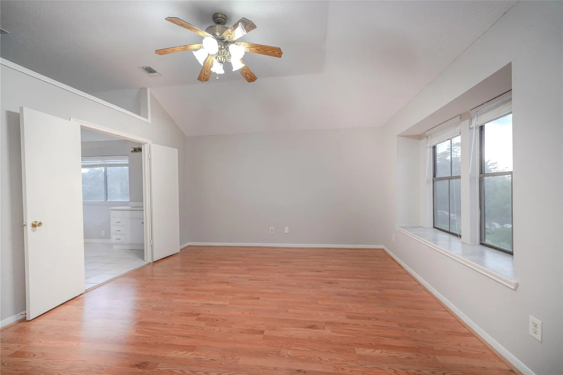 Photo of 4610 Sunshine Drive