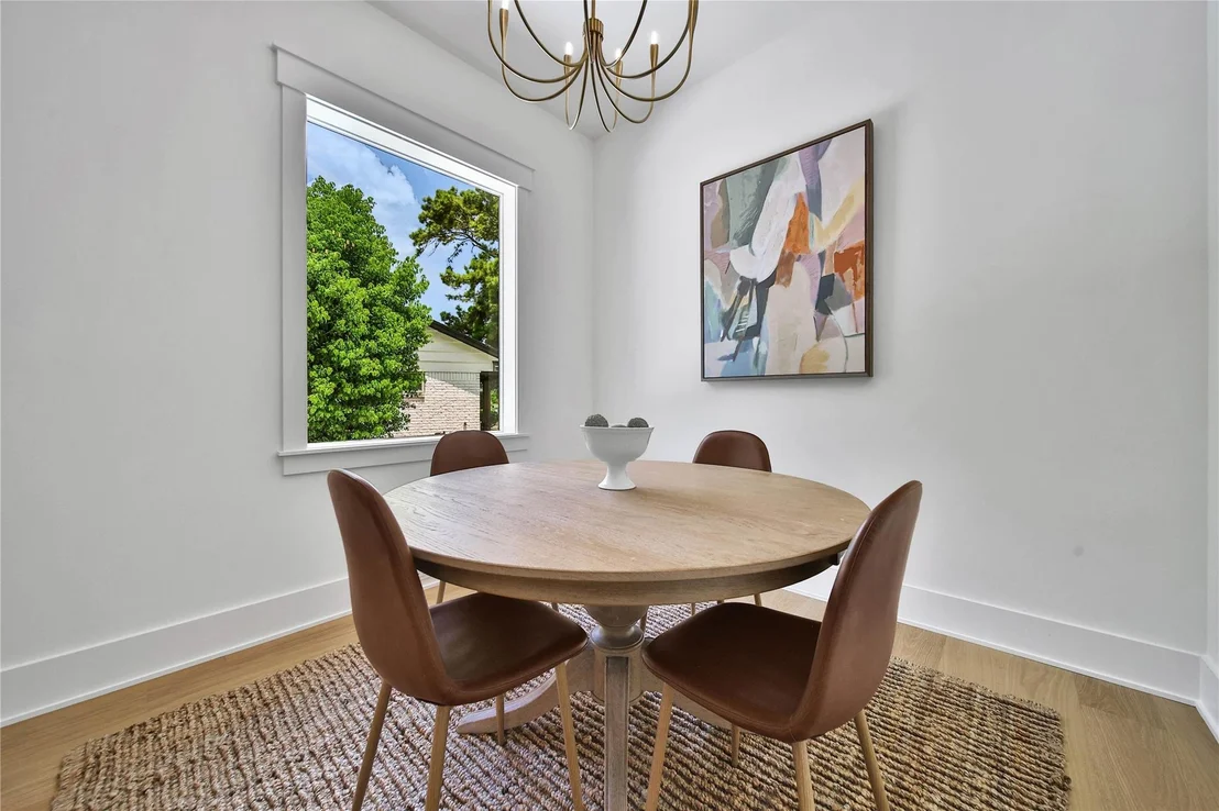 Photo of 1191 Chamboard Lane