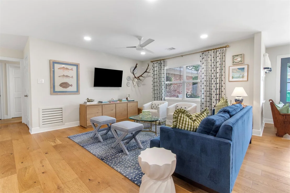 Photo of 6427 Kury Lane