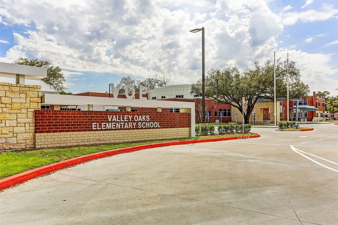 Photo of 1510 Longacre Drive