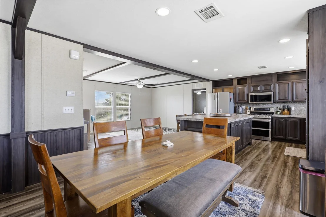 Photo of 2358 Road 5838