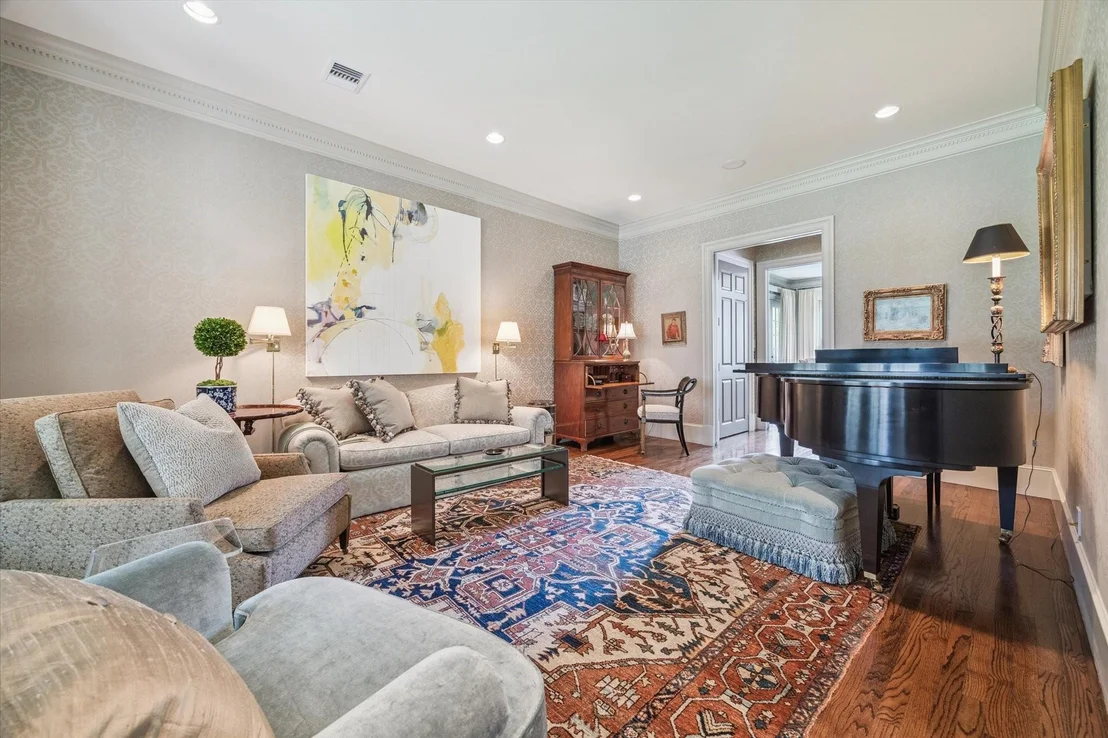 Photo of 5565 Tilbury Drive