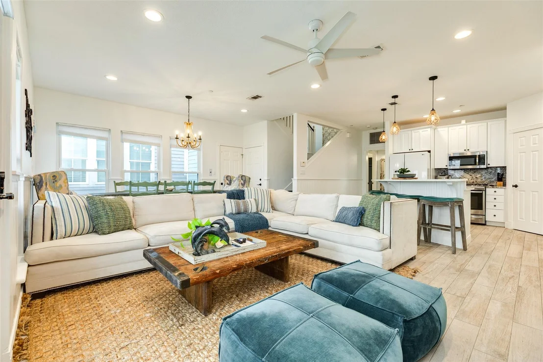 Photo of 3819 Conch