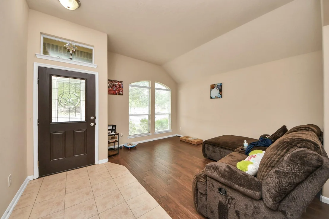 Photo of 9307 Russeff Field Lane