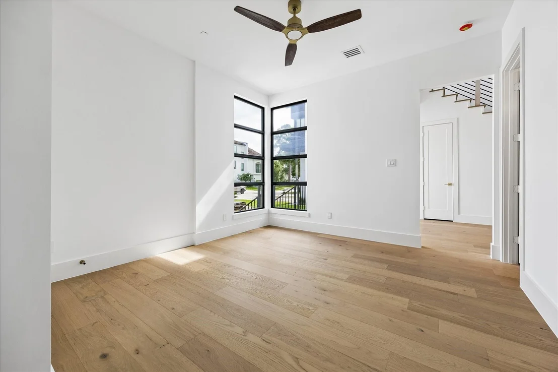 Photo of 4537 Larch Lane