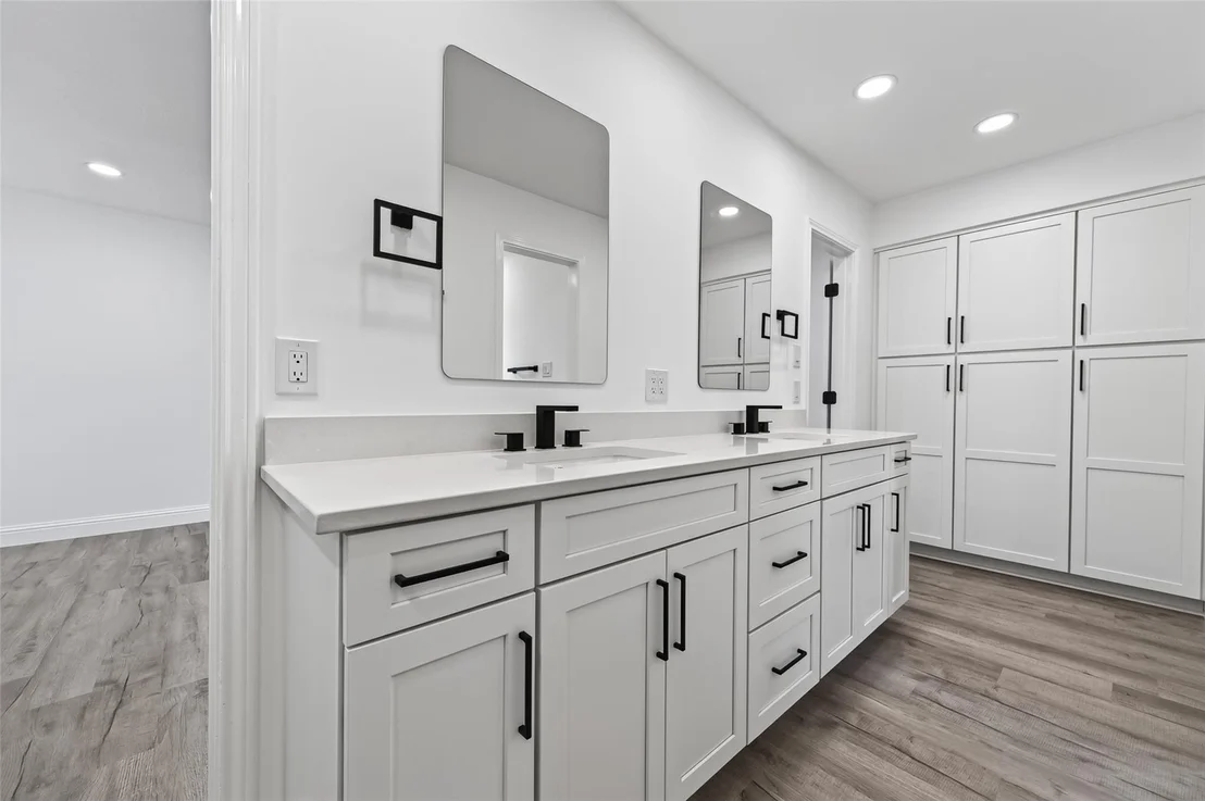 Photo of 15402 Ripplestream Street