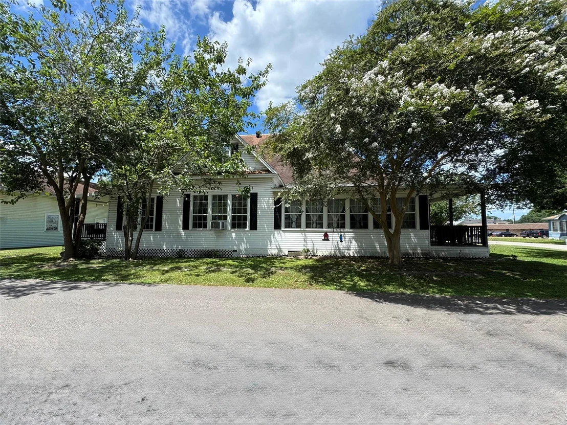 Photo of 505 N 6th Street