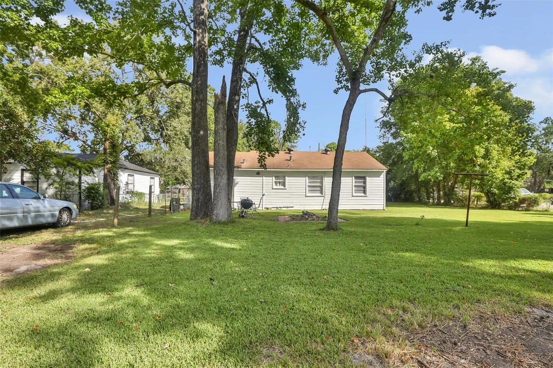 Photo of 305 Cherry Creek Road