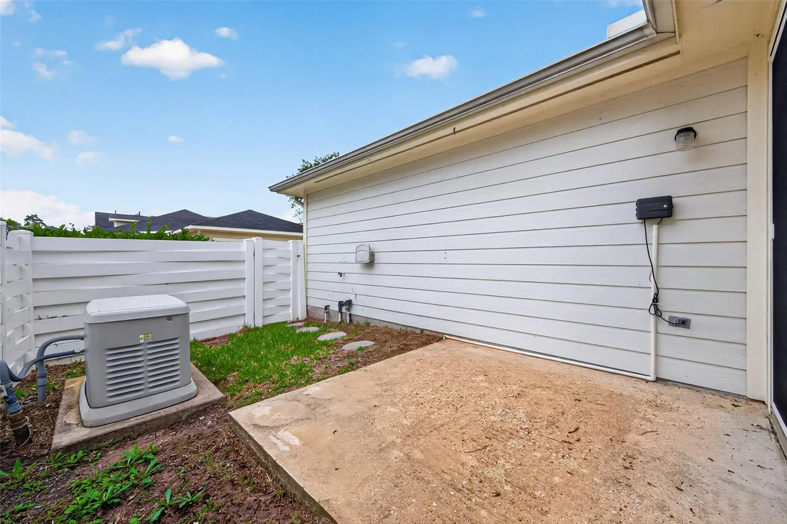 Photo of 21090 Aldens Oak