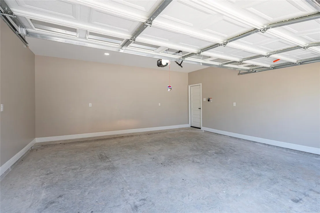Photo of 8133 Wetherby Lane