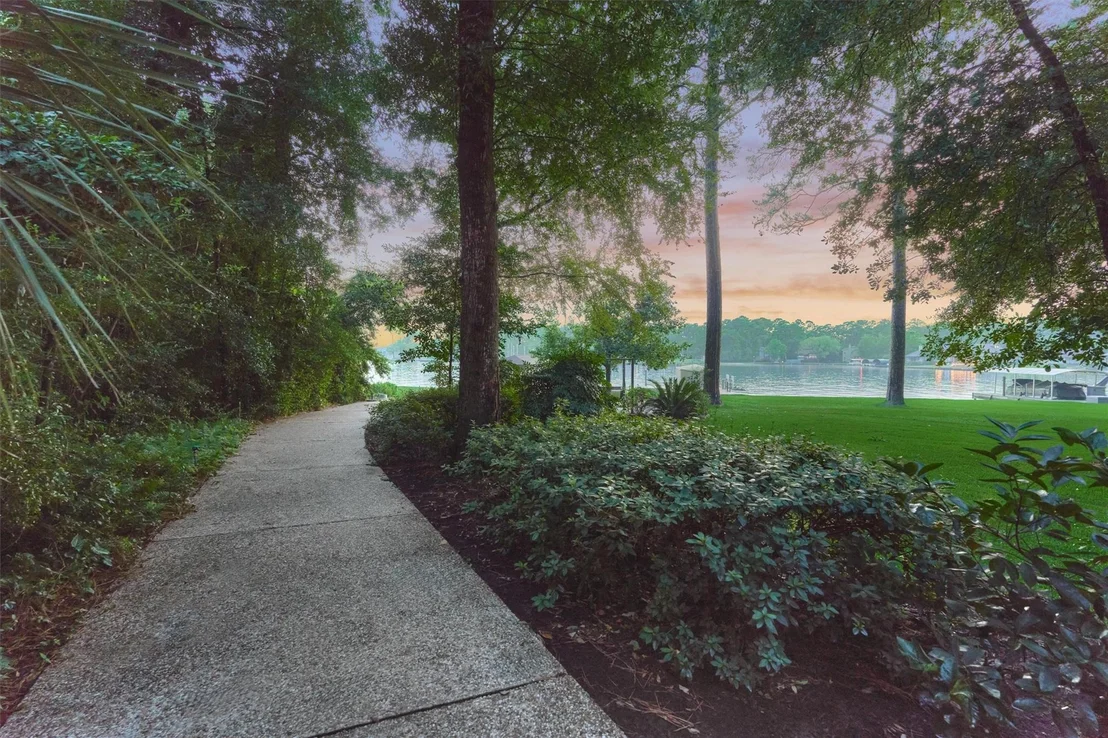 Photo of 1113 River Road