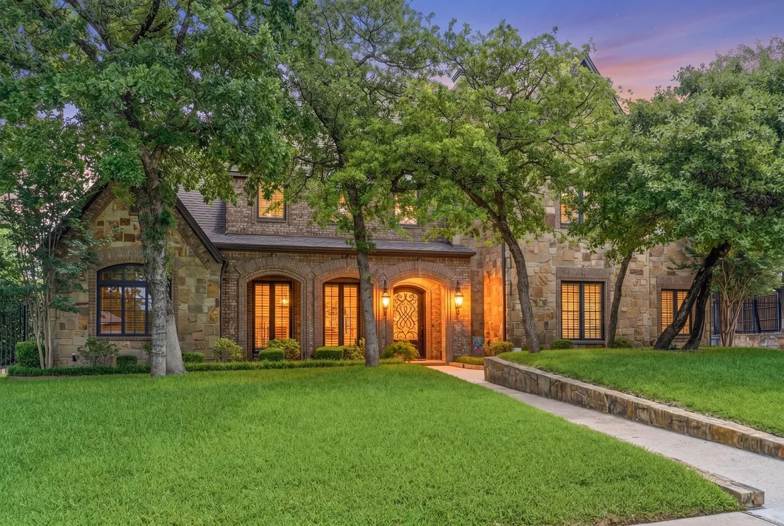 Photo of 1725 Biltmore Drive