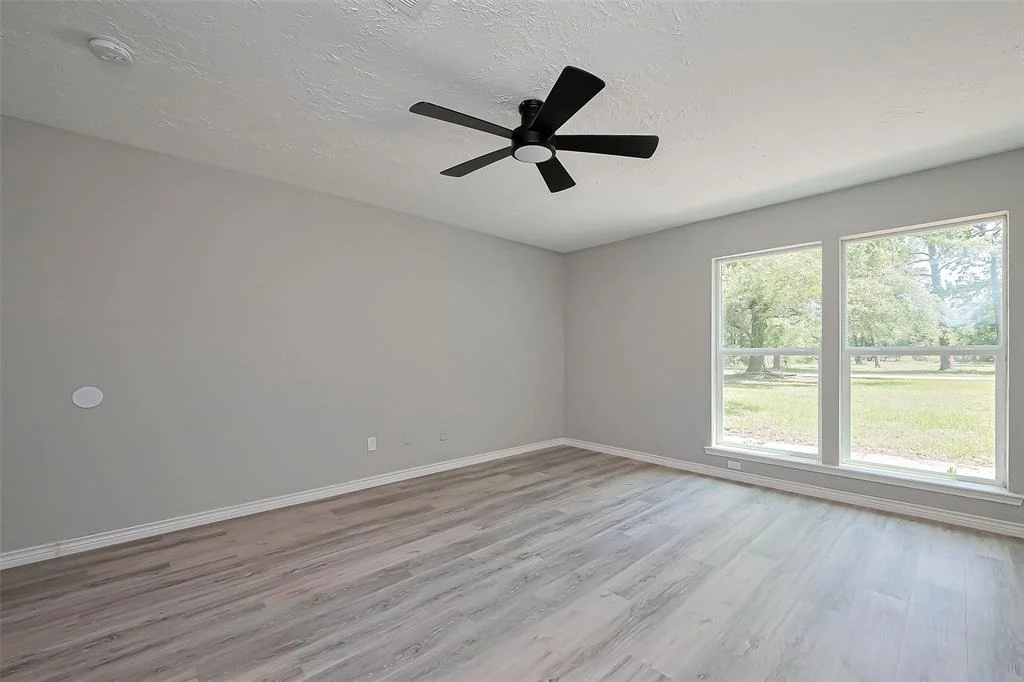 Photo of 23480 Mayer Road