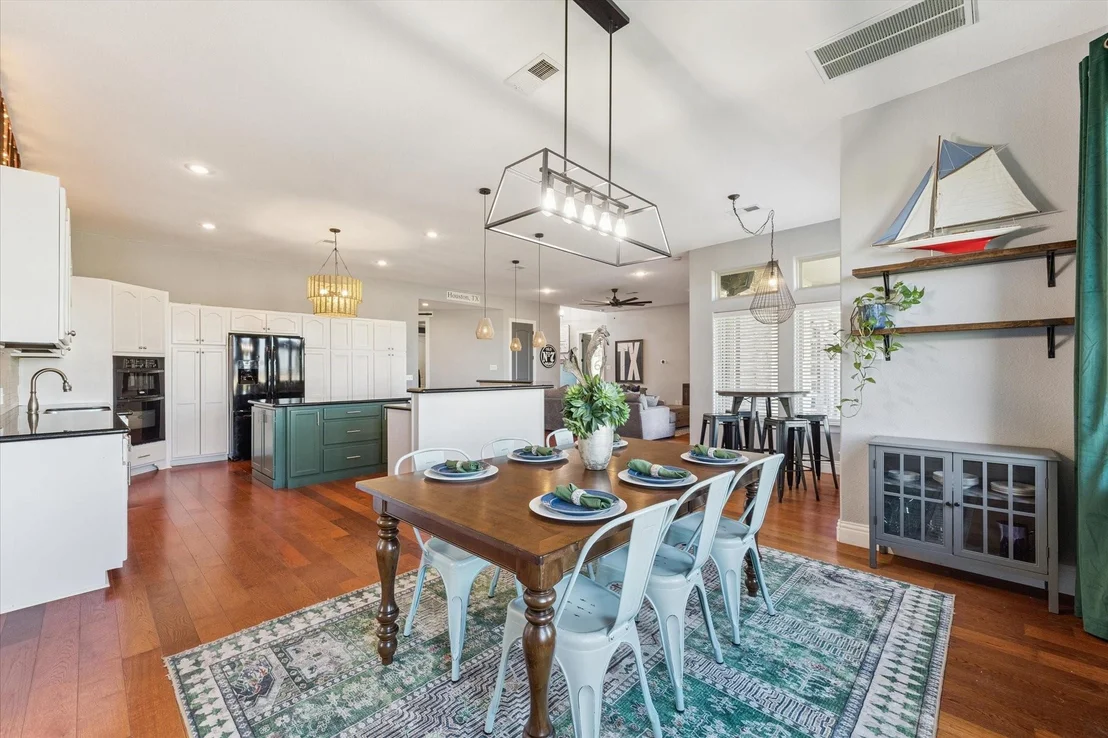 Photo of 4710 Shadow Grass Drive