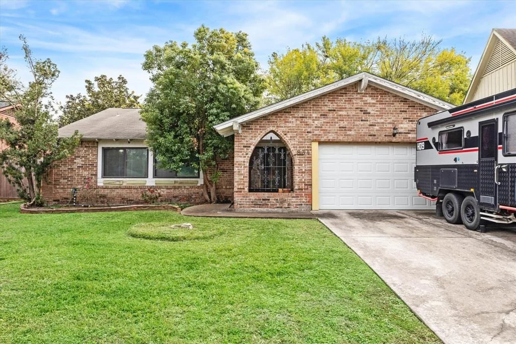 Photo of 834 Ramada Drive