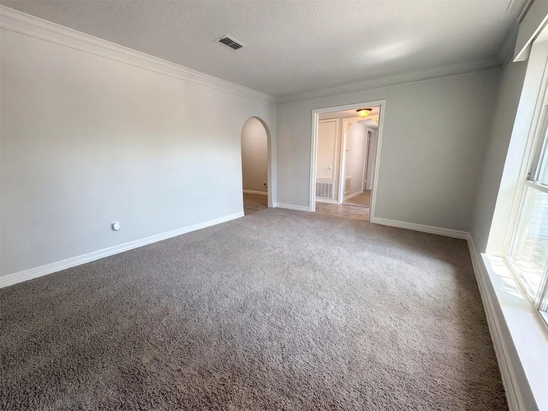 Photo of 1114 Forestburg Drive