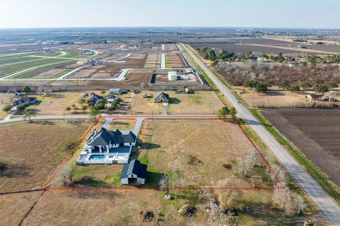 Photo of 4821 Walters Road