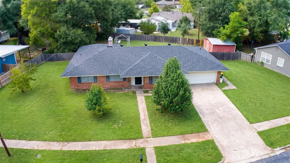 Photo of 202 Rose Marie Boulevard