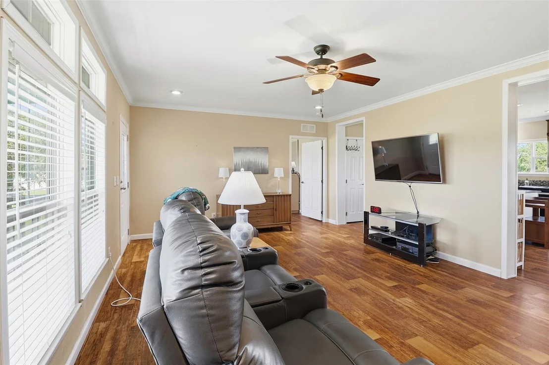 Photo of 32818 Rogers Road