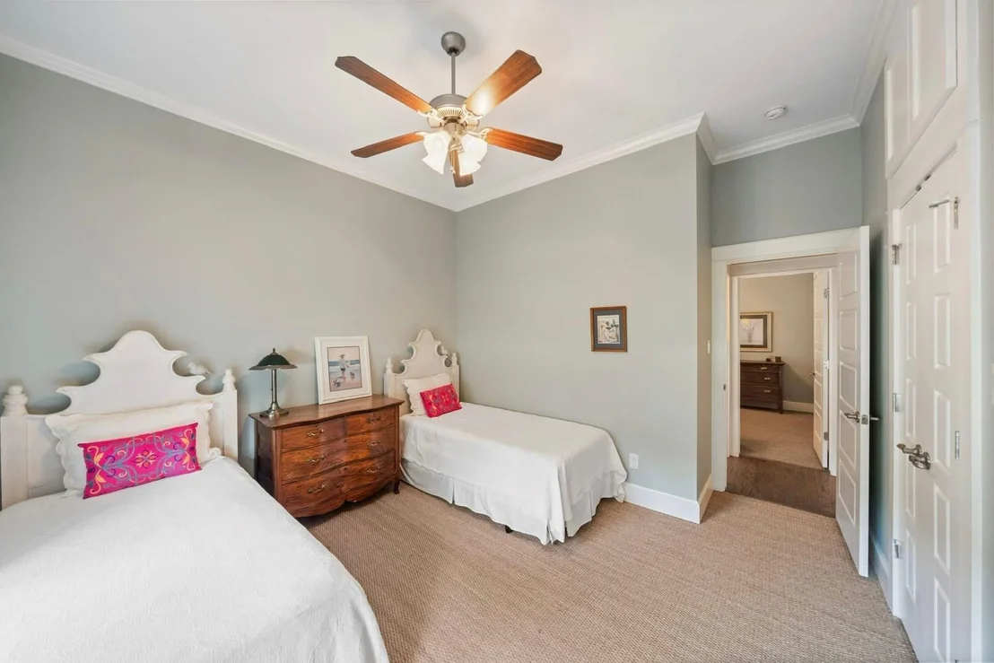 Photo of 16 Balboa Road