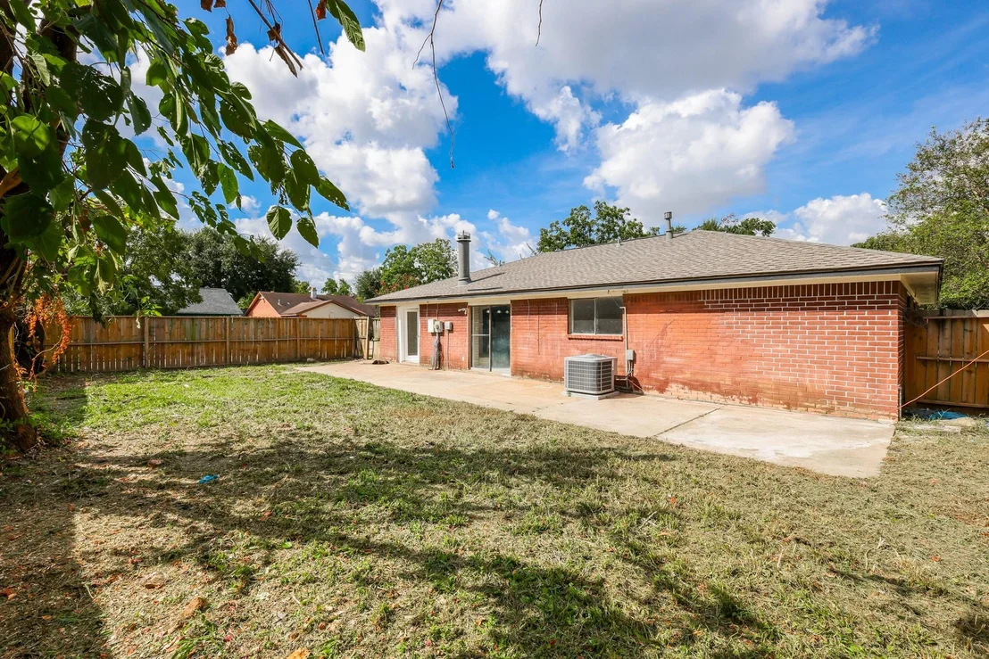 Photo of 11302 Paramount Lane