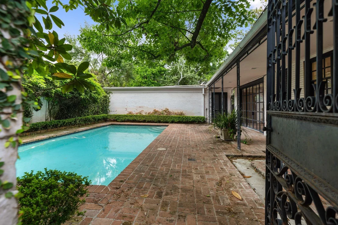 Photo of 1604 Kirby Drive