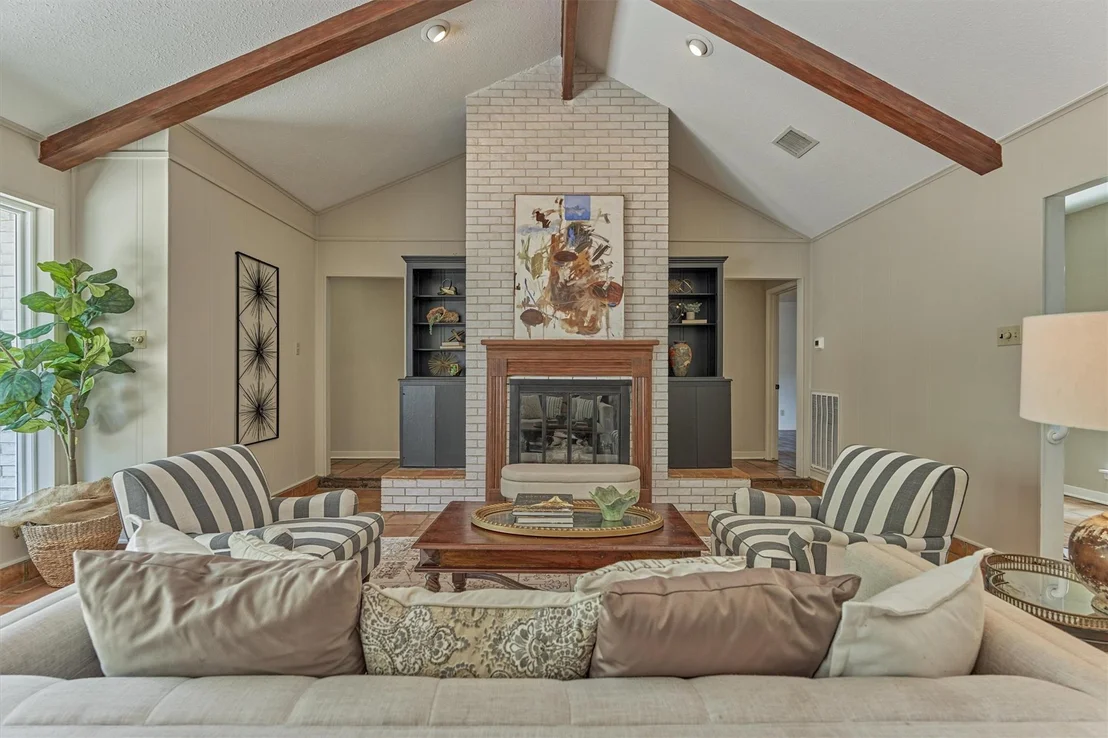 Photo of 6326 Craigway Road