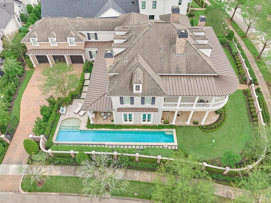 Photo of 22 E Shore Drive