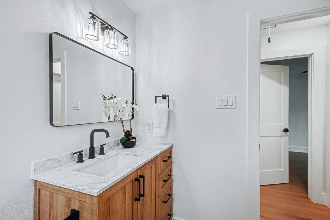 Photo of 5443 Redstart Street