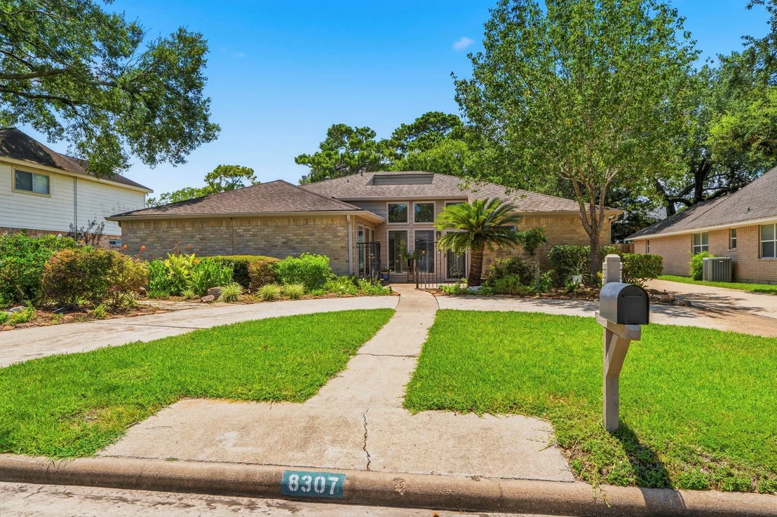 Photo of 8307 Ivan Reid Drive