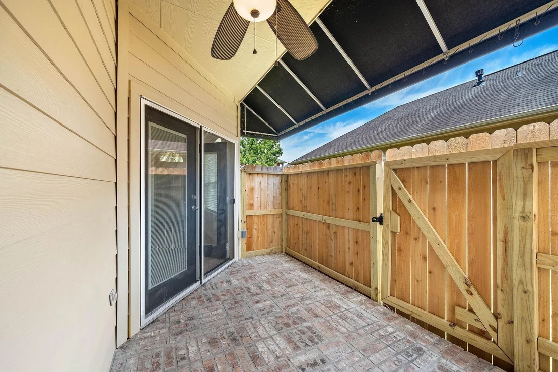 Photo of 912 Sweet Pine Drive