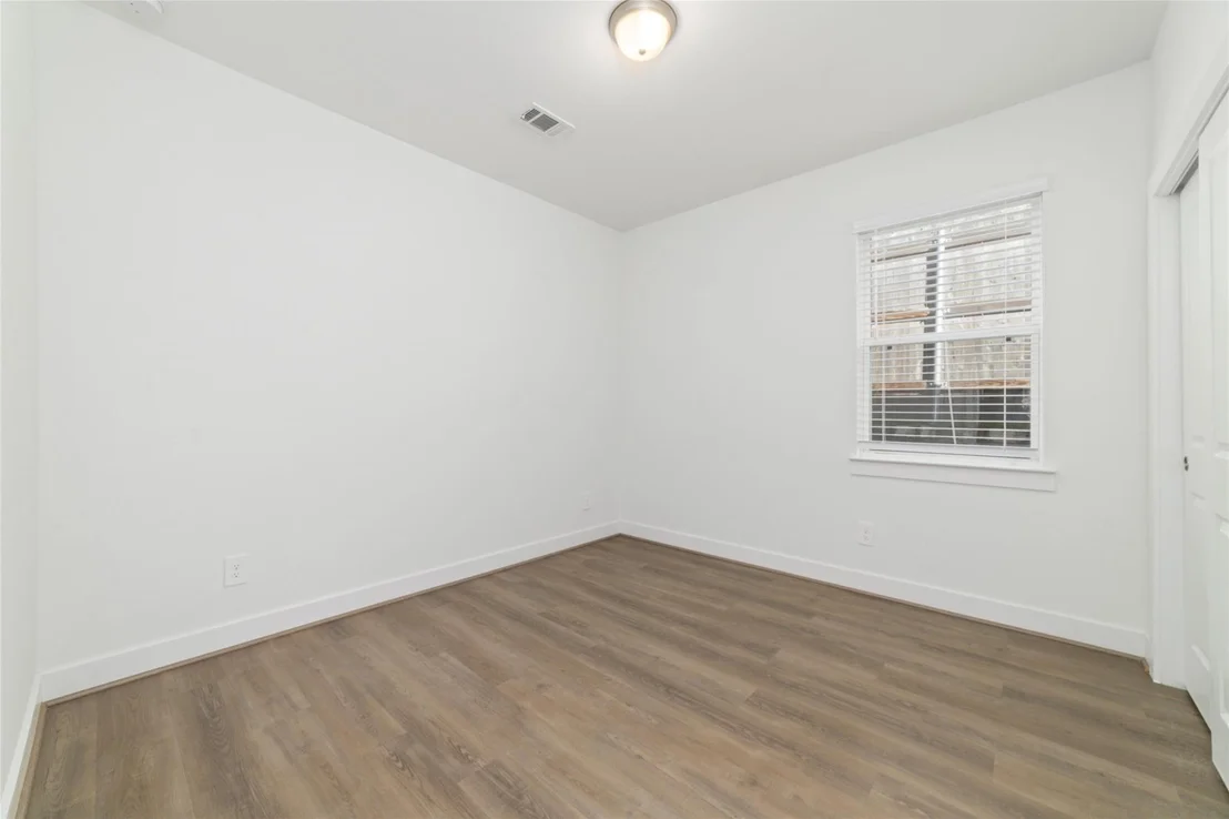 Photo of 919 Golden Willow Lane