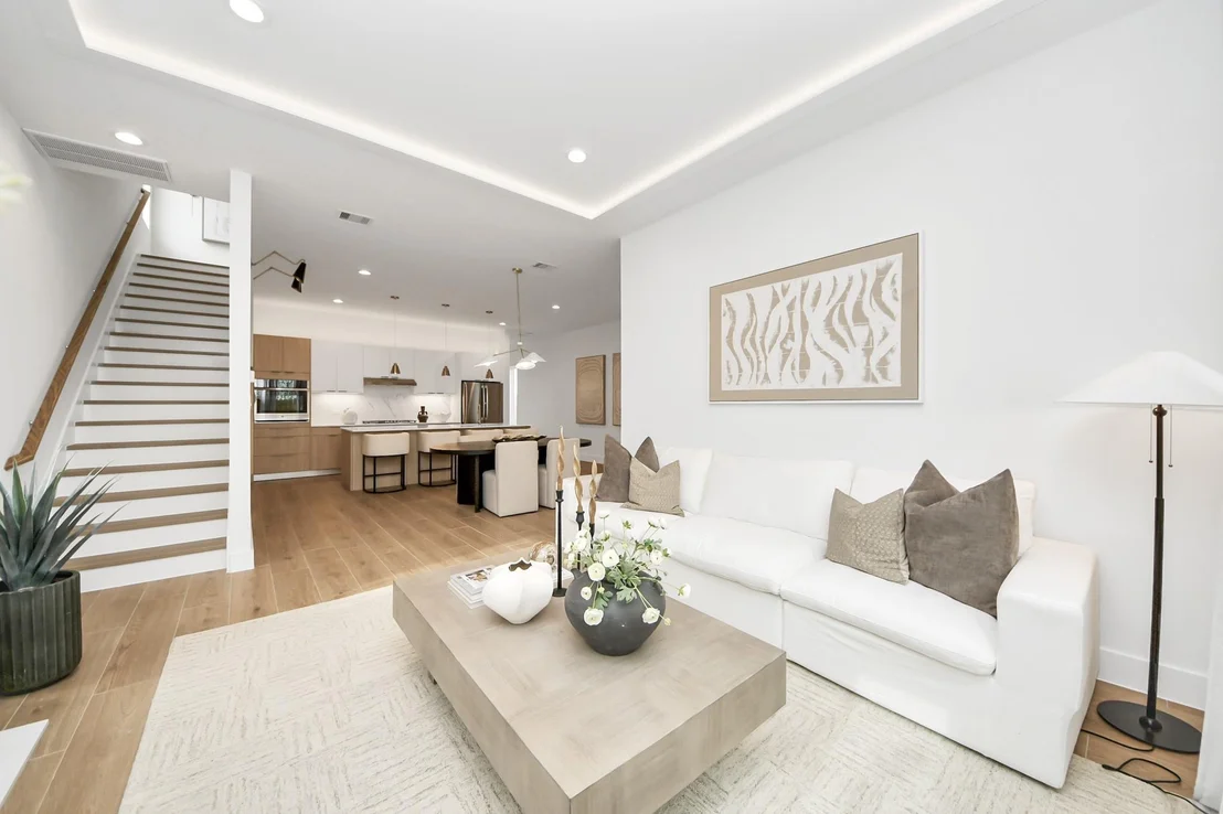 Photo of 2205 Diagonal Lane