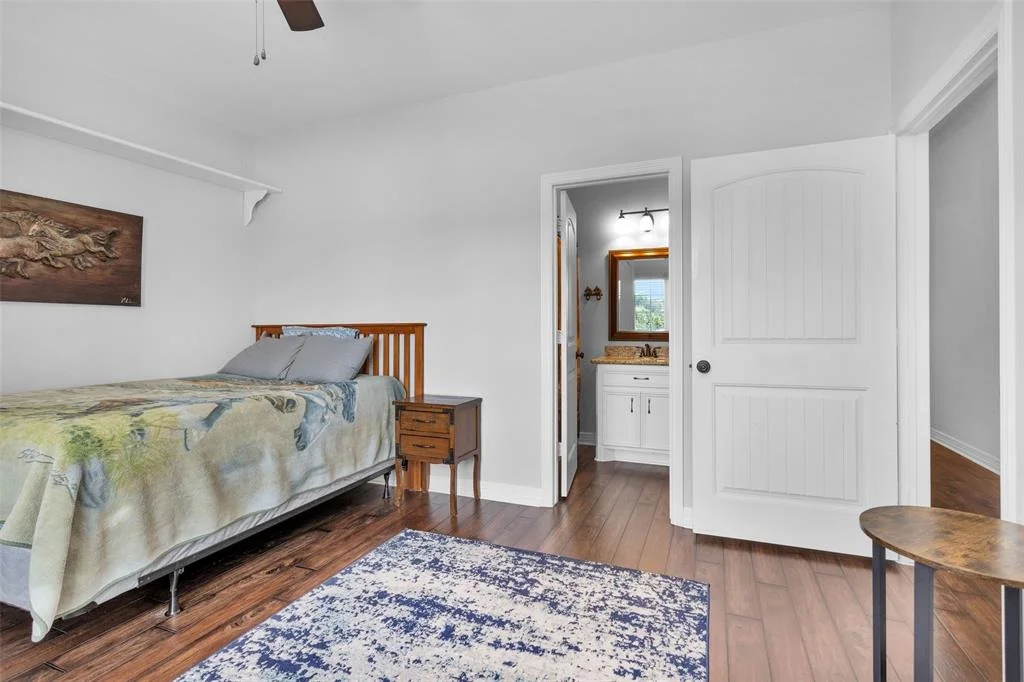 Photo of 10810 Farrell Road