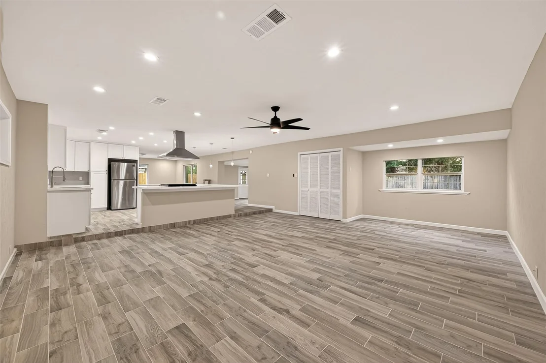 Photo of 11206 Huggins Drive