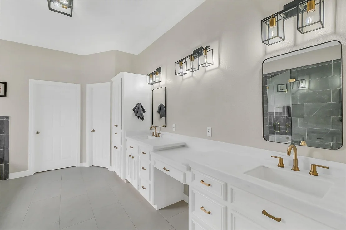 Photo of 1817 Mesa Verde Drive