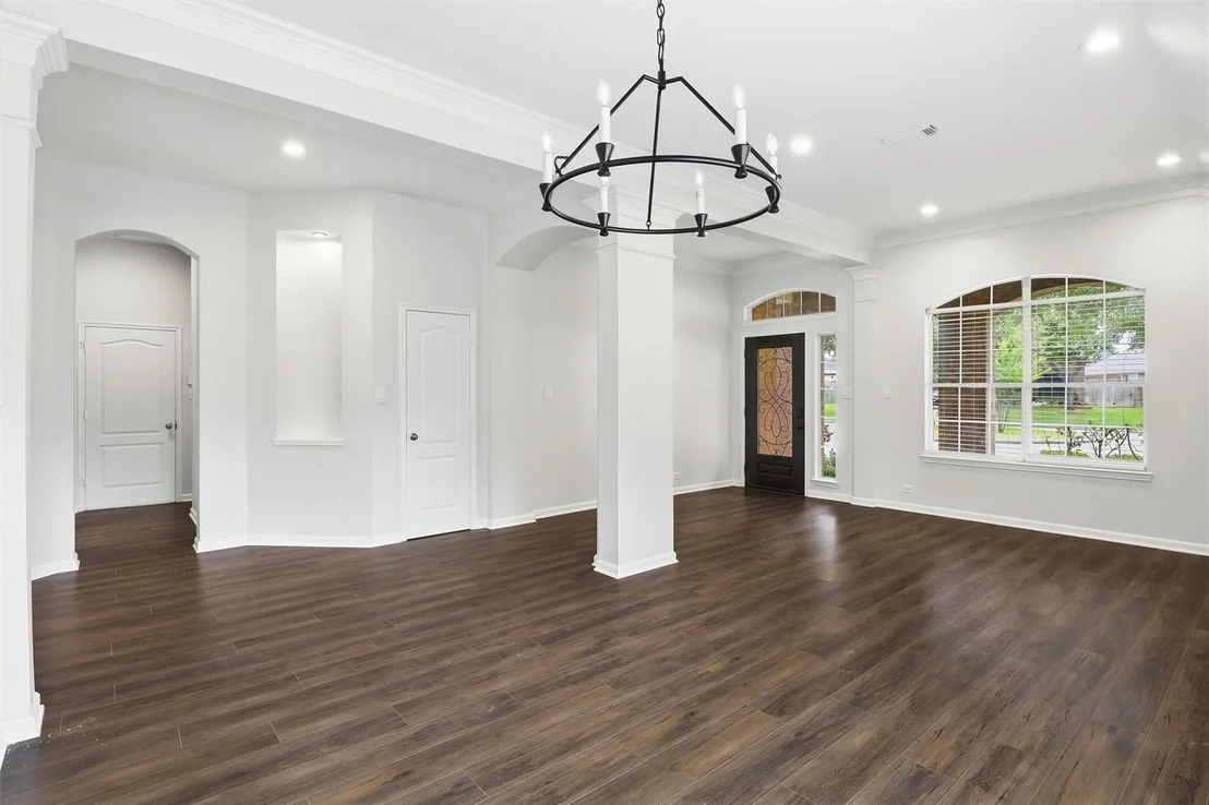 Photo of 8015 Ravens Point Drive