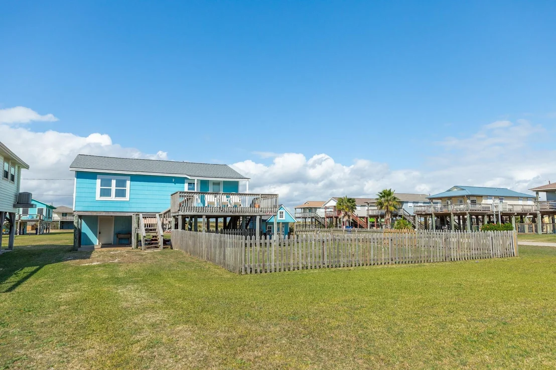 Photo of 902 Treaty Drive