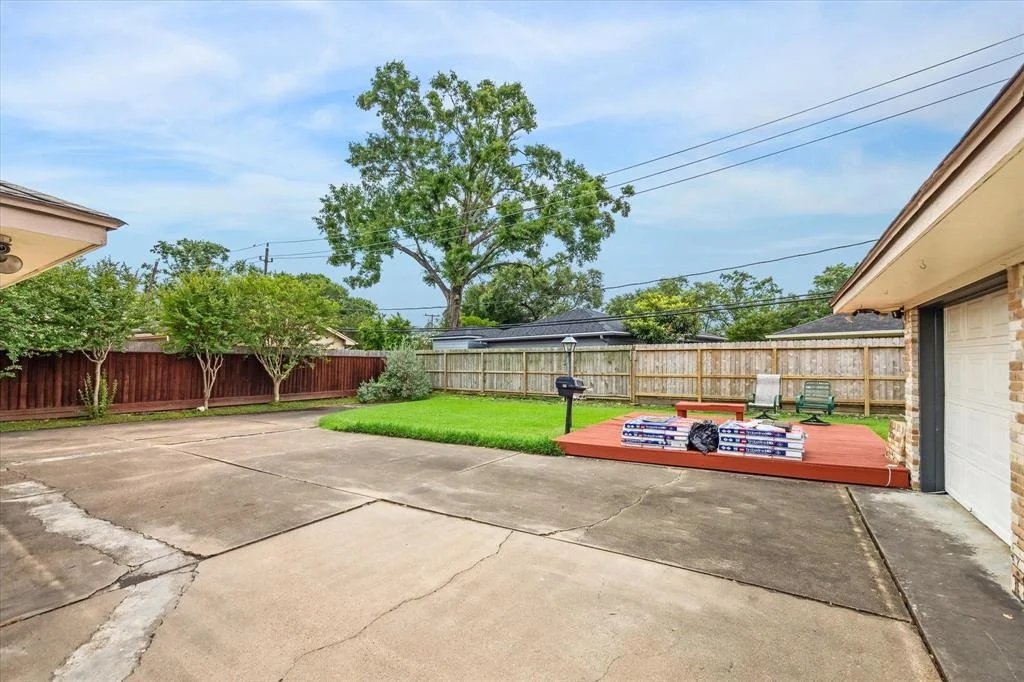 Photo of 2415 W T C Jester Boulevard