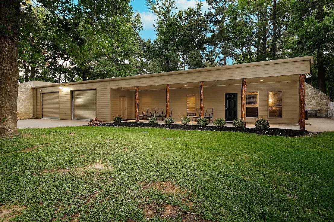 Photo of 13882 Longwood Drive