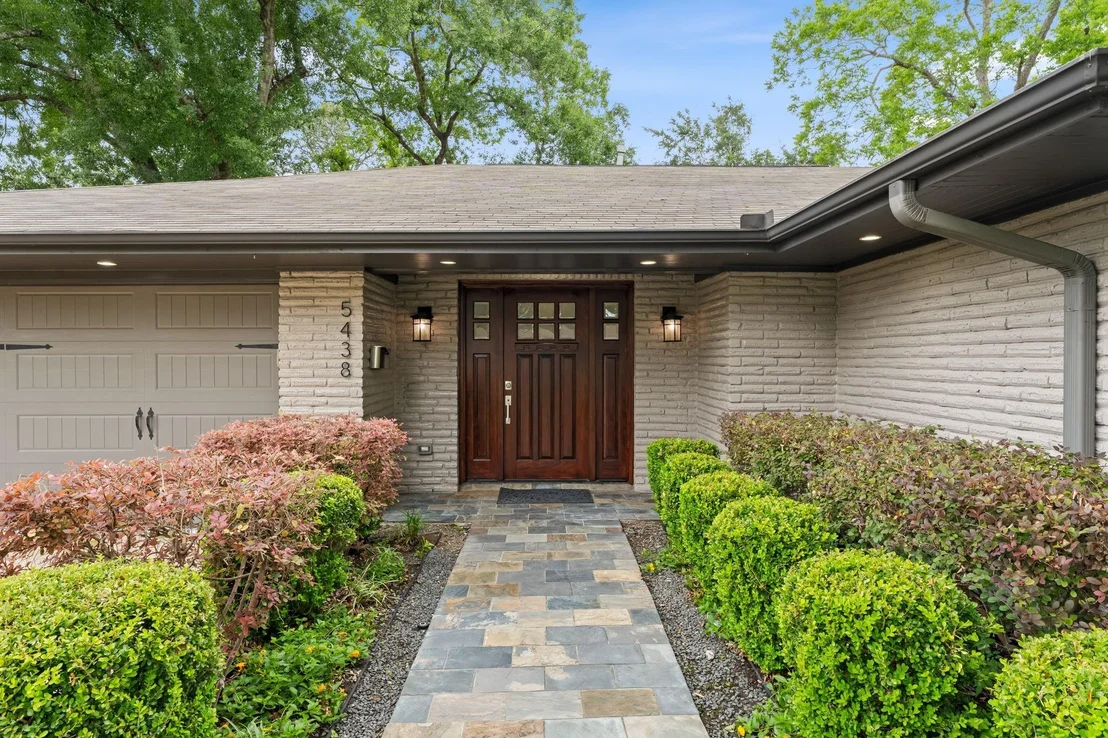Photo of 5438 Dumfries Drive