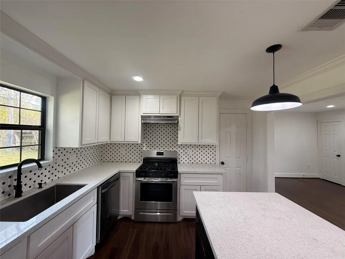 Photo of 241 Norview Drive