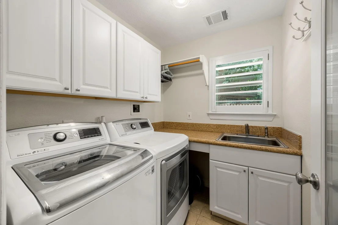 Photo of 94 Meadowridge Place