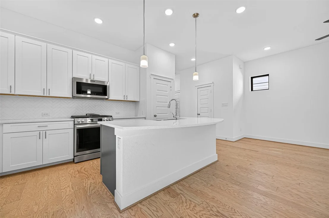 Photo of 15118 Tenacious Drive