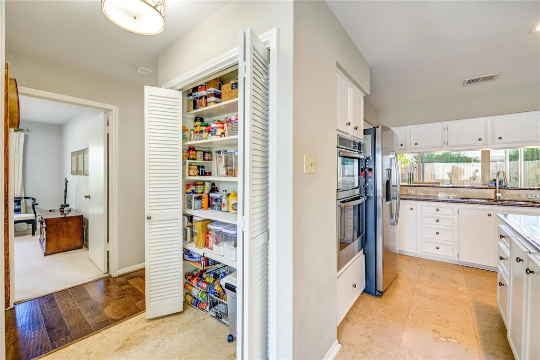 Photo of 1843 Round Lake Drive