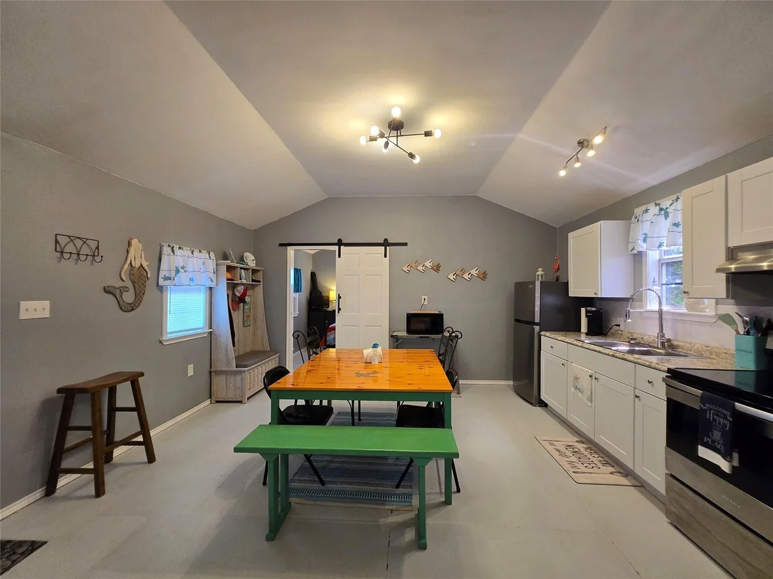 Photo of 167 Piranha Drive