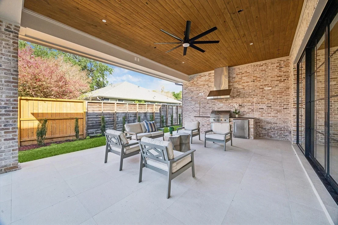 Photo of 8818 Echo Valley Drive