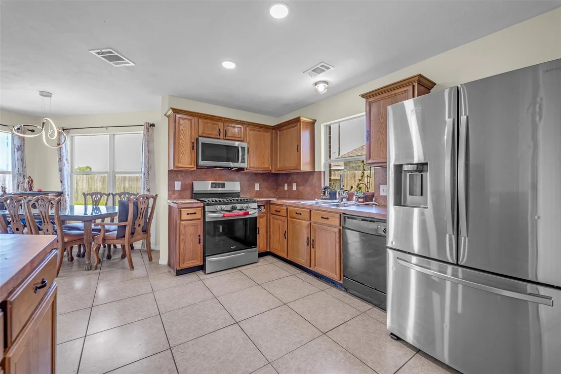 Photo of 5531 Dapplewood Lane
